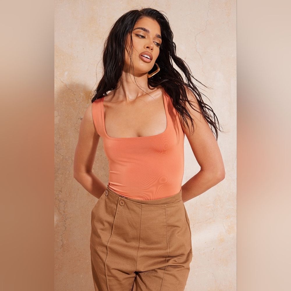 PrettyLittleThing Basic Orange Slinky Scoop Neck Bodysuit Size 4 in Orange NWT